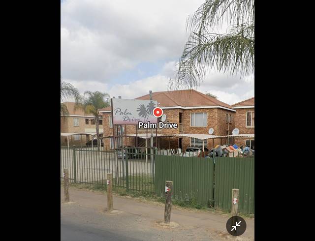 2 BEDROOM CLUSTER FOR SALE IN BERGSIG
